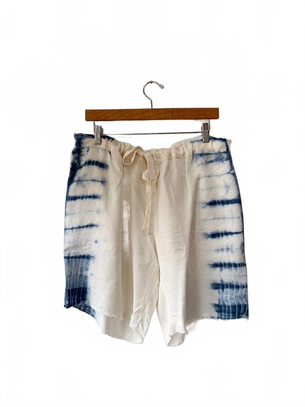NEW CALI DREAMING women's bermuda drawstring short in wave hand dye